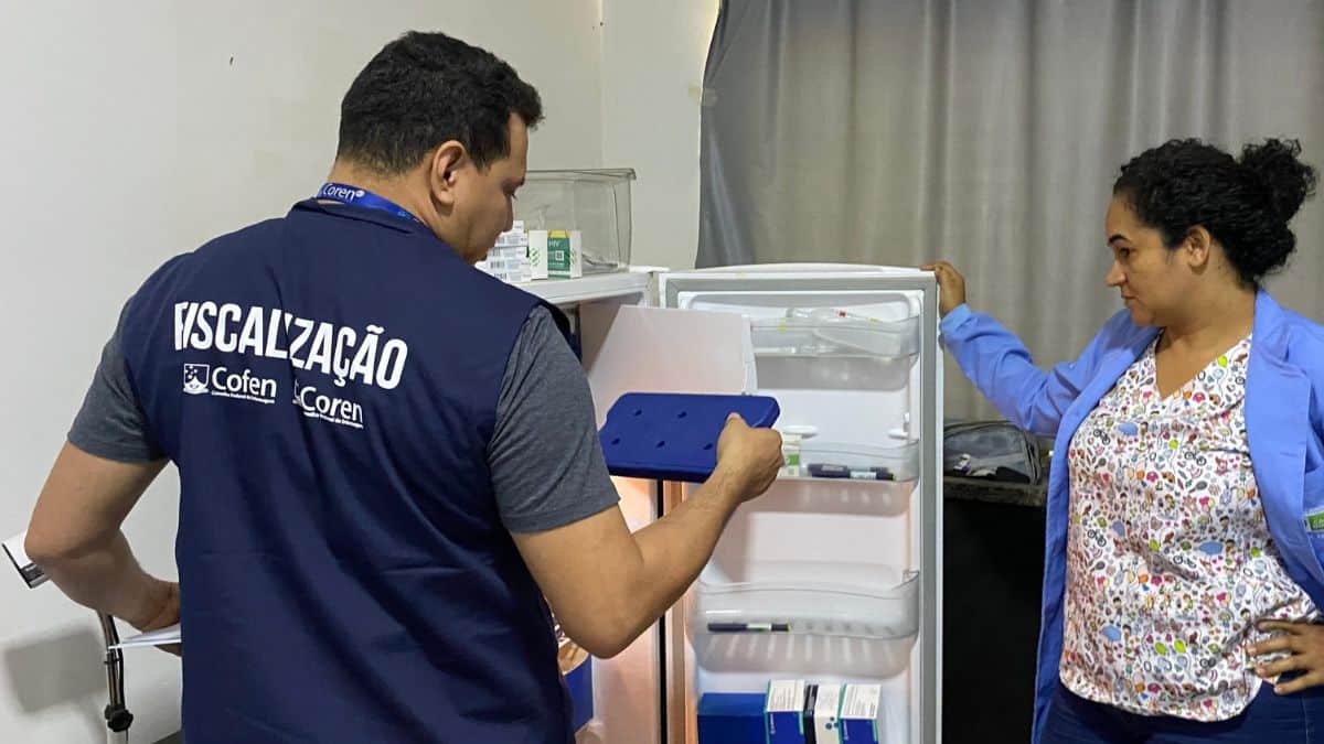 A Enfermagem como Pilar Invisível do Sistema Único de Saúde em Cenários de Precariedade